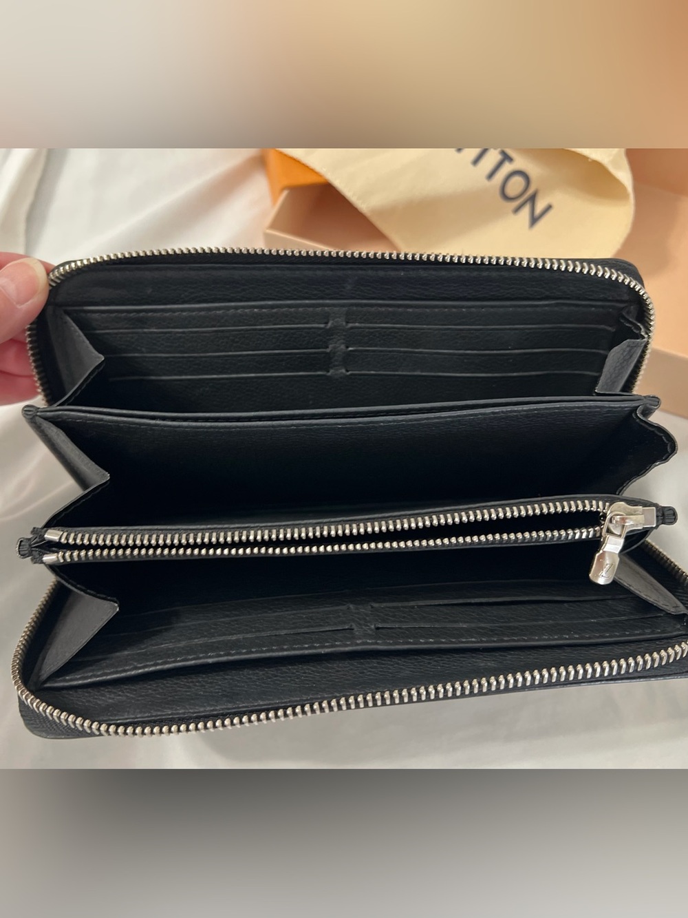 Louis Vuitton Black Leather Wallet with Silver LV Logo - Picture 8 of 11